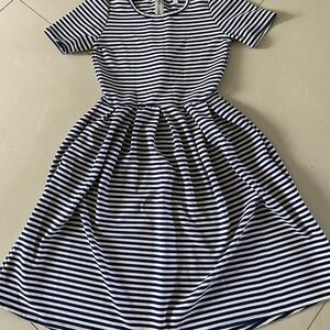 LulaRoe Navy Striped Amelia Dress 🪄